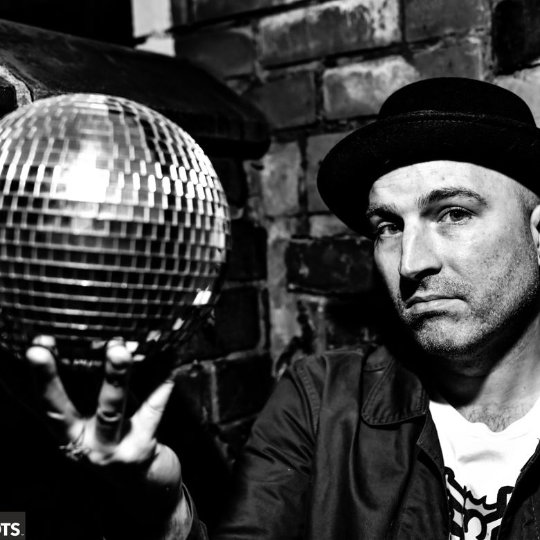 Chris Massey - Sicko Disko Mix Thumbnail